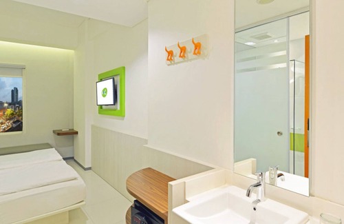 Central Jakarta Hotel | POP! Hotel Pasar Baru Jakarta