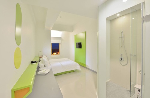 Surabaya Hotel | POP! Hotel Stasiun Kota - Surabaya