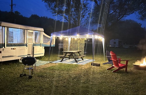 Black Creek RV Rental | Pop Up Camper on Ischua Creek @ Campground Adventures