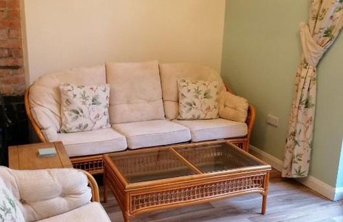 Kirkby on Bain Apartment | Poplar Cottage