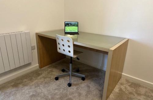 Spalding House | Poplar holiday cottage