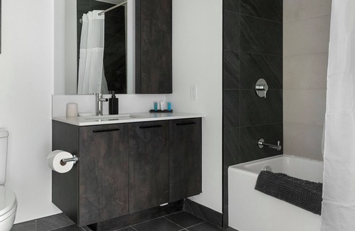 Southwest Apartment | PoplarHouse 2BD 1 - Two Bedroom Apartment, Sleeps 4