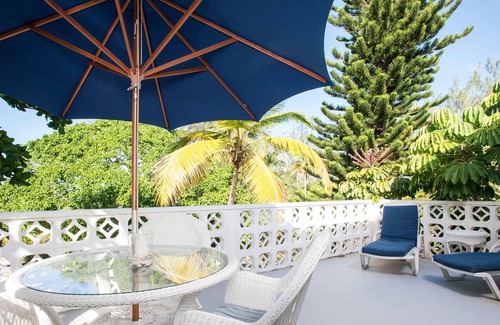 North Palmetto Point House | Poponi Cottage by Eleuthera Vacation Rentals