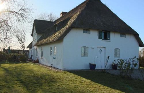 Poppenbull House | Poppenbüll thatched house