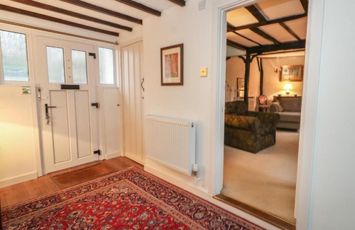 Beaminster House | Poppy Cottage