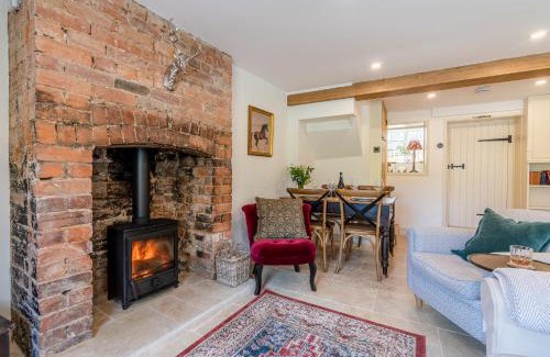 Broadwell House | Poppy Cottage