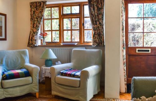 Halesworth House | Poppy Cottage