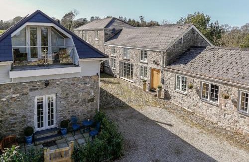 Redruth House | Poppyfields Stable
