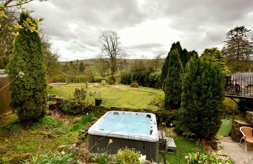 Alston House | Poppythorn Cottage at Lovelady Shield with Hot Tub