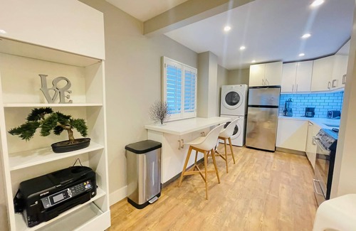Venice Apartment | Popular LA Beach in Venice 10A