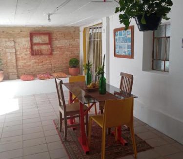 Centro House | Porão reformado no centro de Floripa