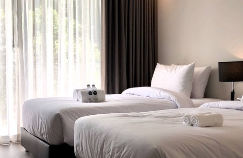 Wua Lai Hotel | POR Daowadung