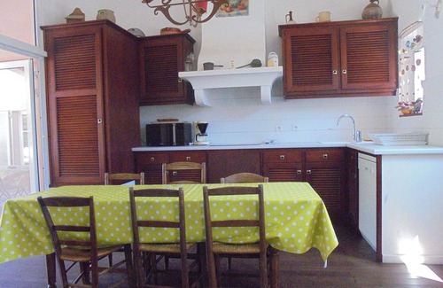 Porquerolles House | Porquerolles village house garden 3 ch. air conditioned 3 bathrooms