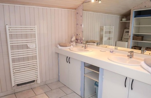 Primelin House | Pors Bae by Interhome