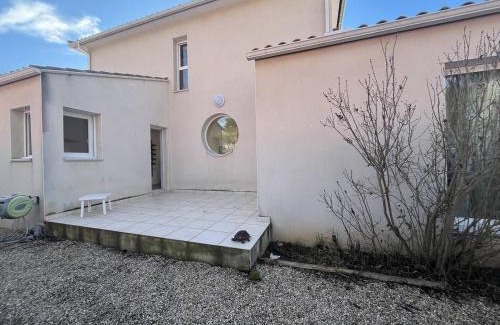 Le Grau-Du-Roi Villa | PORT CAMARGUE - JOLIE VILLA POUR 6 PERSONNES CLIMATISEE AVEC JARDIN ET PARKING