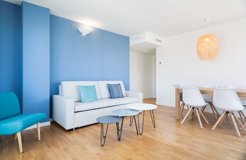 Sant Adria de Besos Apartment | Port Forum 2-Bedroom Apartment with Balcony