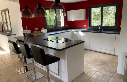 Cirendinu Villa | Porto Vecchio, beach of St Cyprien on foot, sea view.