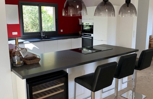 Cirendinu Villa | Porto Vecchio, beach of St Cyprien on foot, sea view.