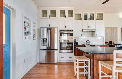 Northport House | Port Lucy - Family Home w/Direct Access to Bay!