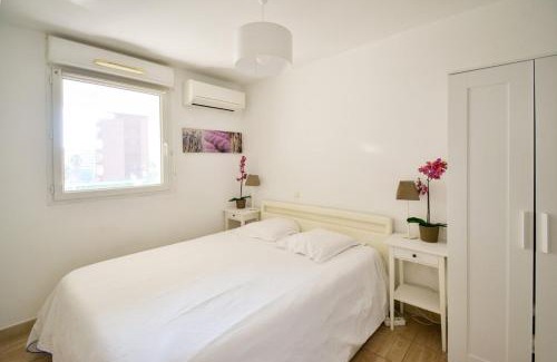 Port Marianne Apartment | Port Marianne avec terrasse et parking gratuit