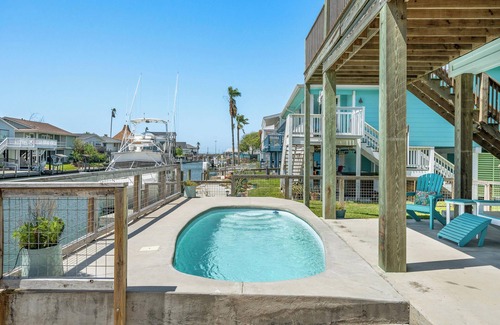 City-by-the Sea Cottage | Port Royal Dream