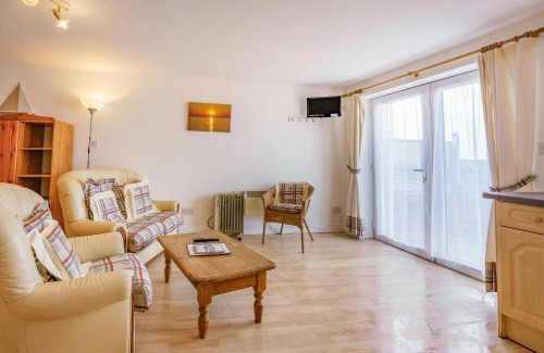 Yarmouth Apartment | Port Side