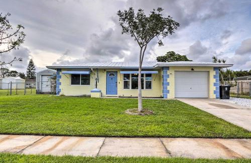 Port Saint Lucie House | Port St Lucie Vacation Home with Lanai and Pool!