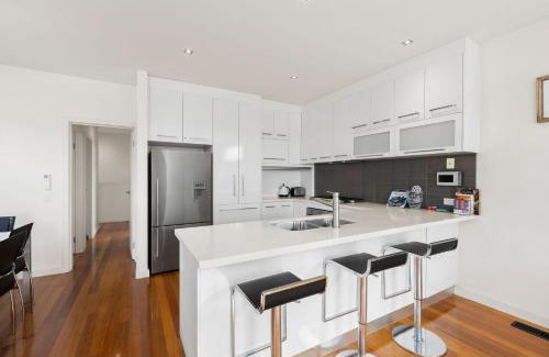 Portarlington House | Port Views