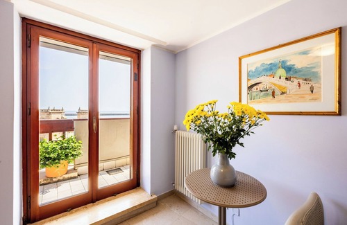 Kalsa Apartment | Porta Felice Apt - Palazzo AmorosonBreathtaking view