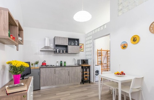 Turin Apartment | Porta Palazzo Apartment by Wonderful Italy