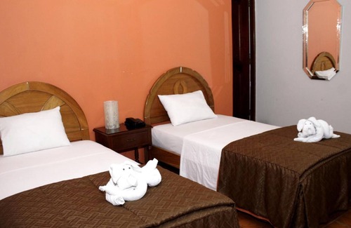 El Recreo Hotel | Portada del Sol