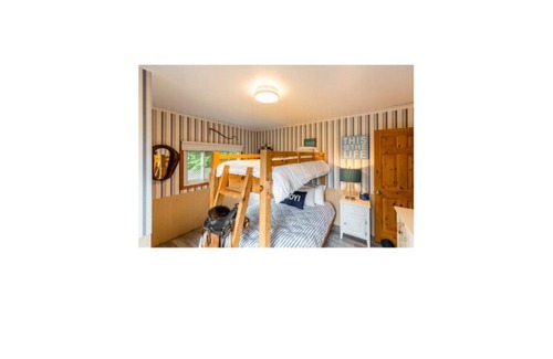 Muskoka Lakes Cottage | PORTAGE BAY