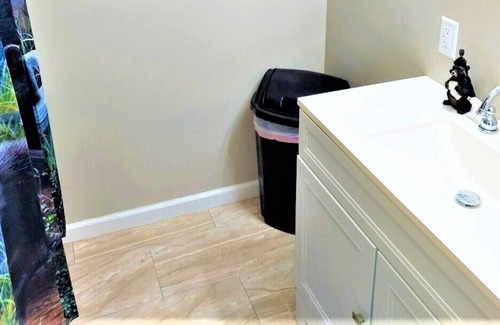 Portage Apartment | Portage Fully Furnished Room Rental