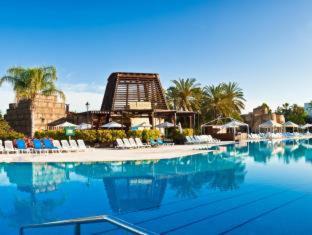 Salou Hotel | PortAventura Hotel El Paso - Includes unlimited access to PortAventura Park & 1 access to Ferrari Land