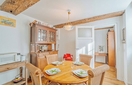 Ille-et-Vilaine Apartment | Porte des Bés in the city center, beach 10 meters away!