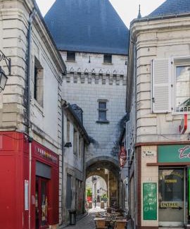 Loches Apartment | Porte des cordeliers