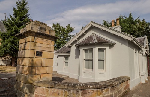 Inverness Cottage | Porter's Lodge