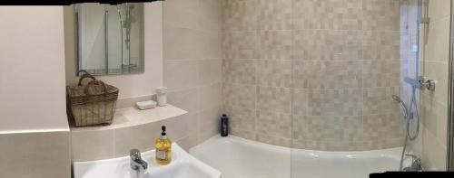 Stevenage Apartment | Portfolio Apartments - Stevenage Town Centre