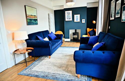 Porthmadog House | Porthmadog, Sleeps 11, 5 Bedrooms, 5 Bathrooms, Mountain Views