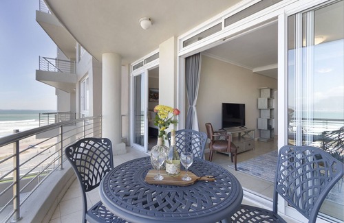 Bloubergstrand Apartment | Portico 405