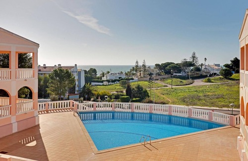 Portimao City Centre Apartment | Portim O Solar DO VAU With Pool by Homing