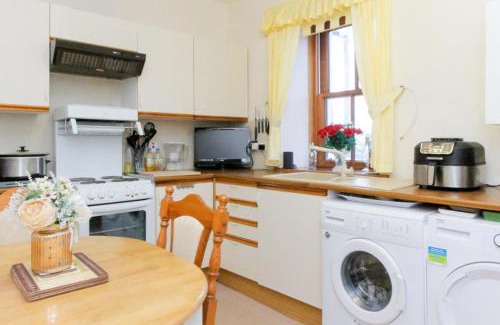 Buckie House | Portknockie Coastal Cottage Retreat