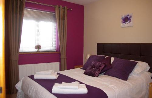 Leek House | Portland Mews - 3 Bed Holiday Home By Premier Serviced Accommodation