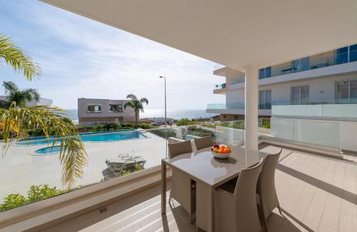 Porto de Mos Apartment | Porto de Mós 85 by Destination Algarve