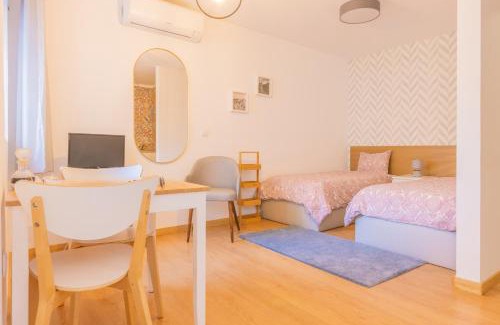 Lordelo do Ouro e Massarelos House | Porto Island