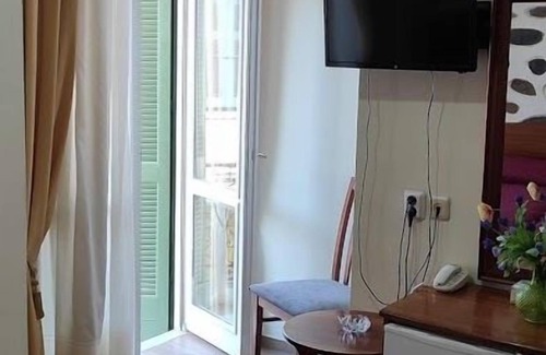 Lesvos Hotel | Porto Lesvos