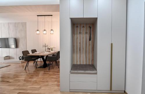 Arandelovac Apartment | Porto lux