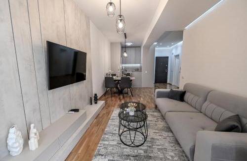 Arandelovac Apartment | Porto lux