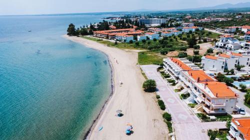 Gerakini House | Porto Maria Beachfront Cottage