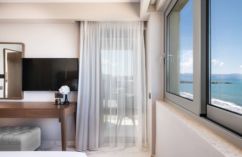 Platanias Town Apartment | Porto Platanias Beach - Luxury Selection